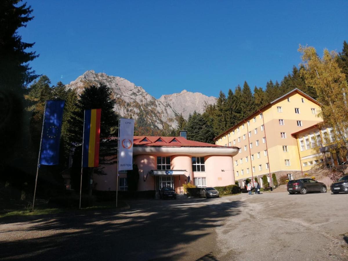 Hostel Cppi Nord Busteni Exterior photo